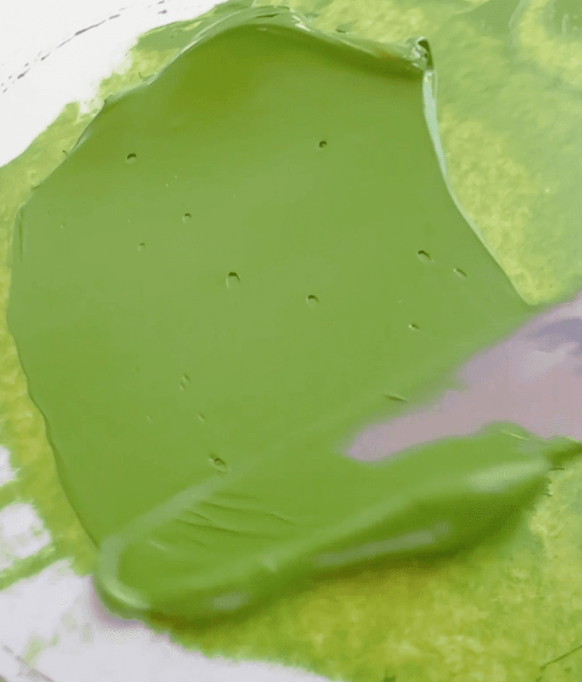 Vasari Cinnabar Green Light