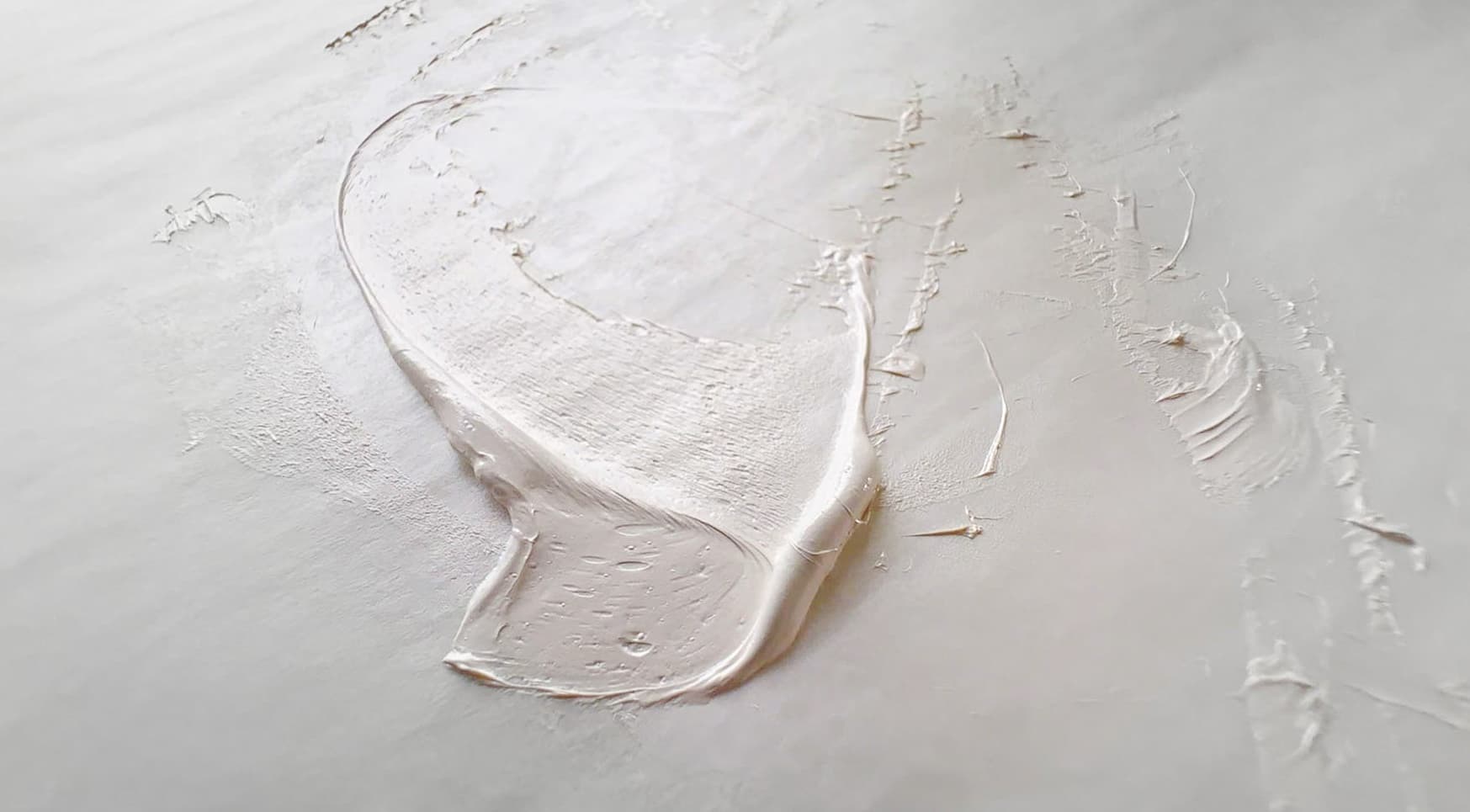 Genuine Lead White paint, PW1, in a swirl from a palette knife