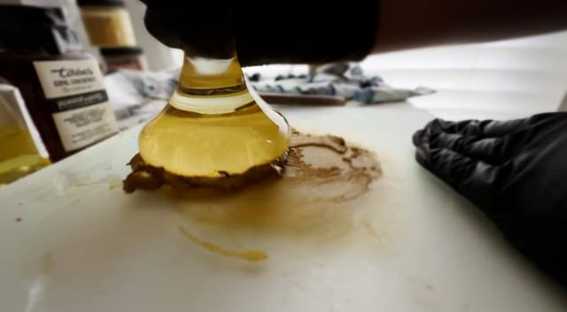 Paint in its simplest form is pigment and binder 4