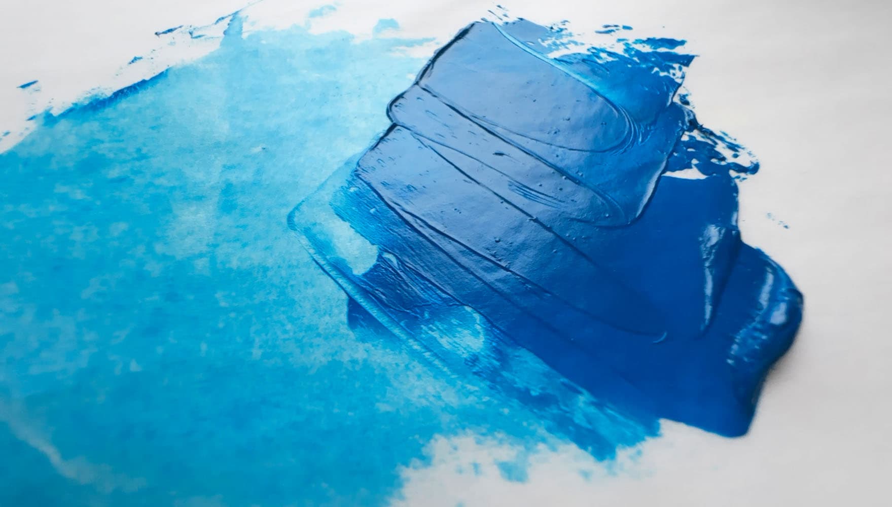 A dollop of genuine manganese blue