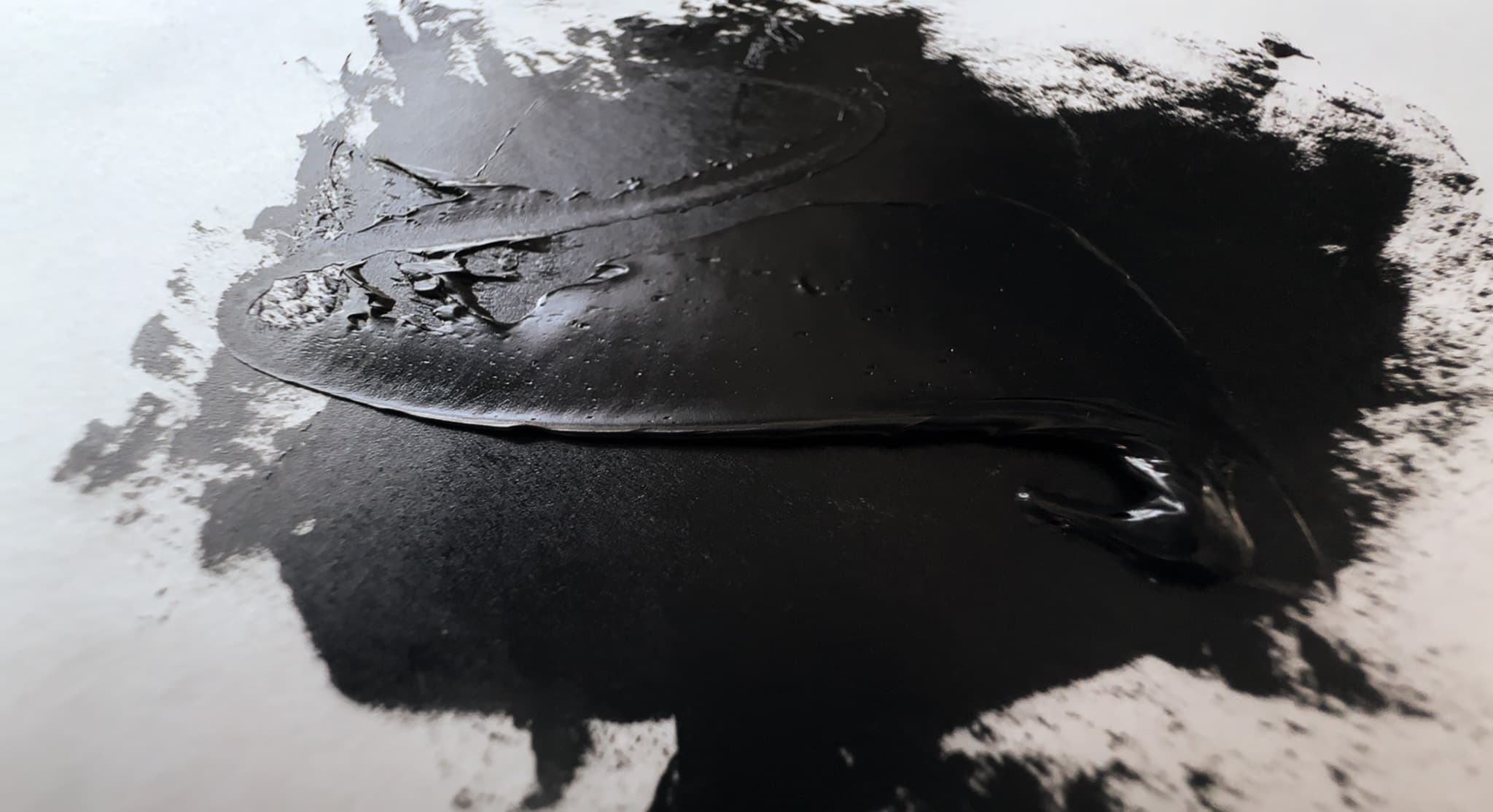 A textural application of Holbein Peach Black oil paint