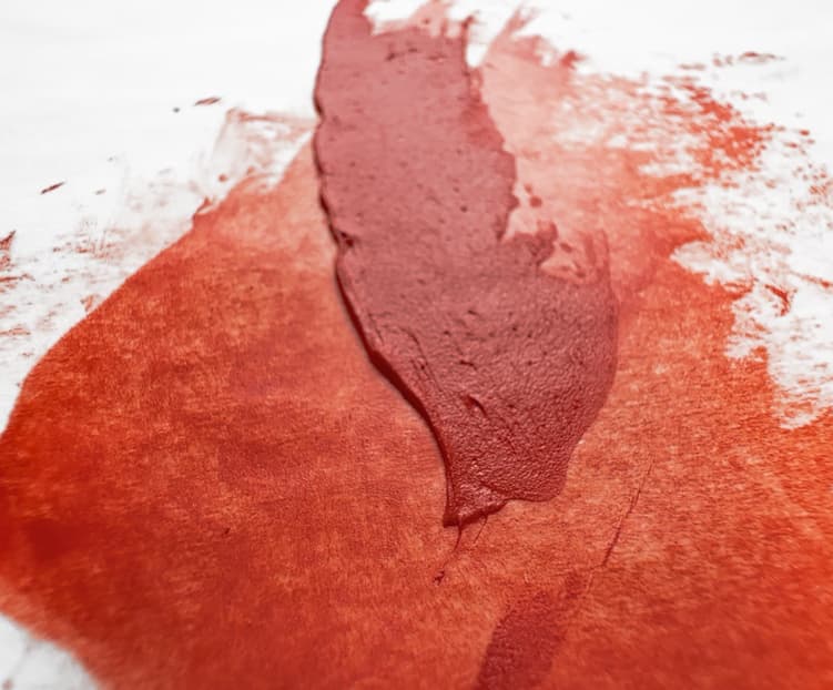 Brick red oil paint made of cinnabar