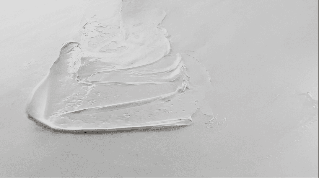 A swoosh of titanium white oil paint in linseed oil by Michael Harding